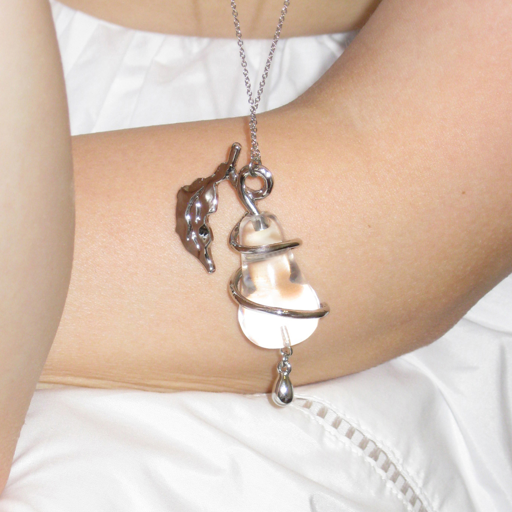 【Sinoon】25SS/韓国人気/送料税込 ★ Pear Drop Necklace★ Pear Drop Necklace (Silver) - 감도 깊은 취향 셀렉트샵 29CM