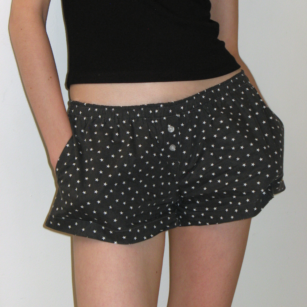★SIO★RIBBON FLOCKING MICRO SHORTS [CHARCOAL]★韓国送料込 RIBBON FLOCKING MICRO SHORTS [GREY] - 감도 깊은 취향 셀렉트