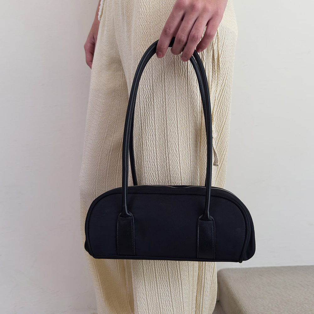 トートバッグ [NICEGHOSTCLUB]FFATS BAGUETTE BAG_BLACK(NG2EMUAB49A) ffats baguette bag[black] - niceghostclub