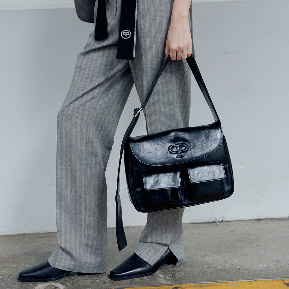 韓国商品/ROCKCAKE Square Leather Stud Middle Bag MUSINSA | ROCKCAKE Square Leather Stud Middle Bag - Brown