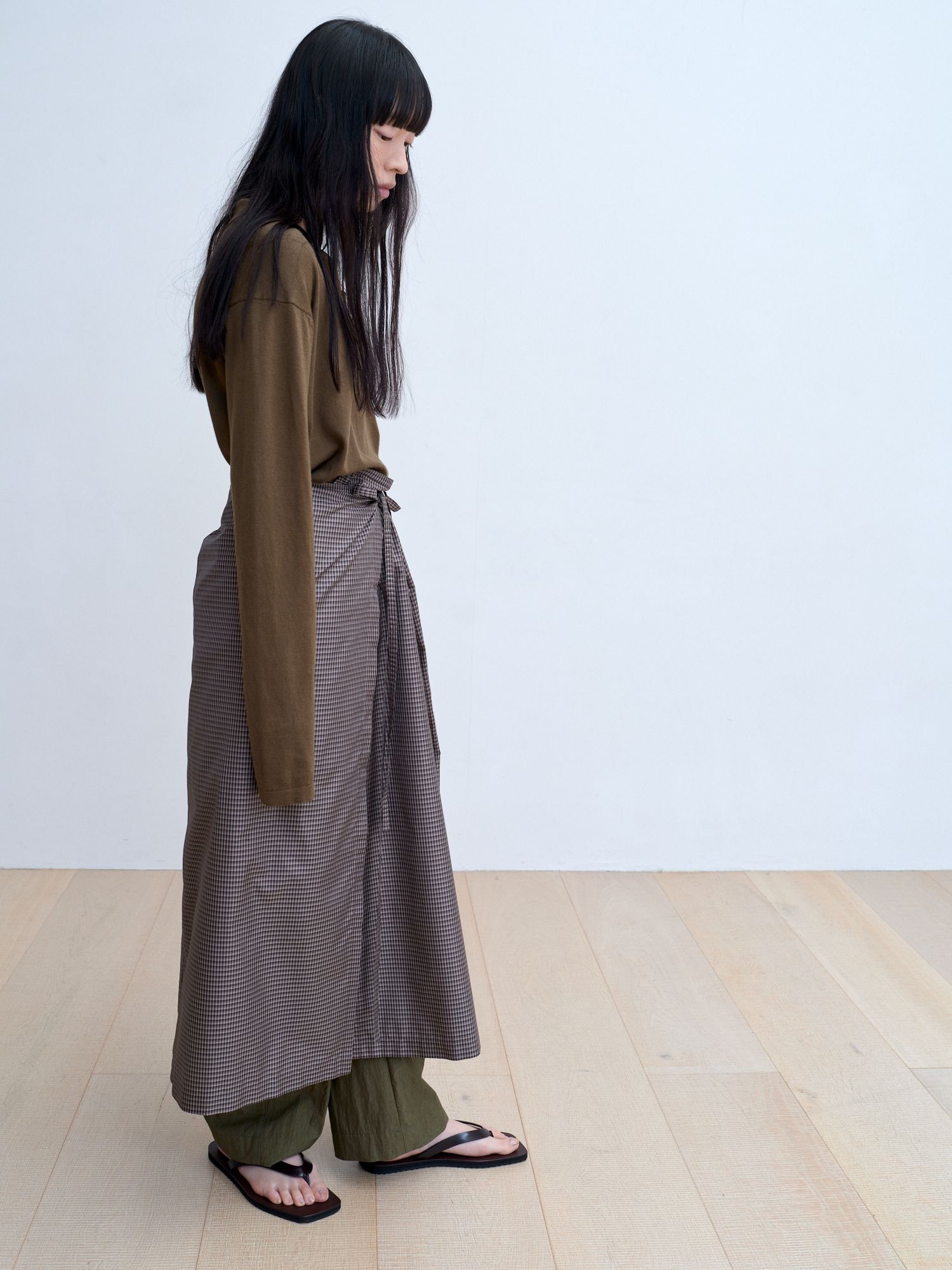 29cm 단독] Gingham check wrap skirt (ash brown) - 감도 깊은