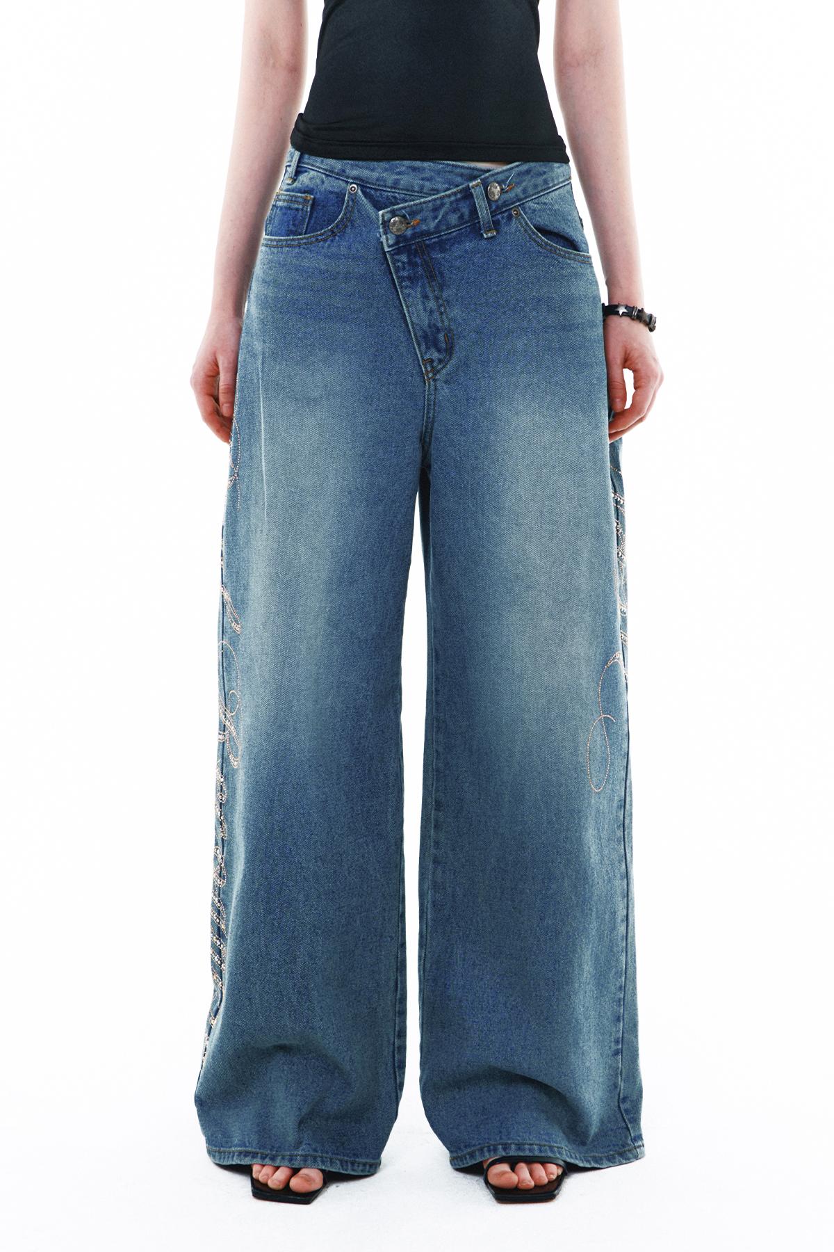 韓国商品/YEEL YEEL SIDE CUBIC DENIM PANTS YEEL SIDE CUBIC DENIM PANTS BLACK - 감도 깊은 취향 셀렉트샵 29CM