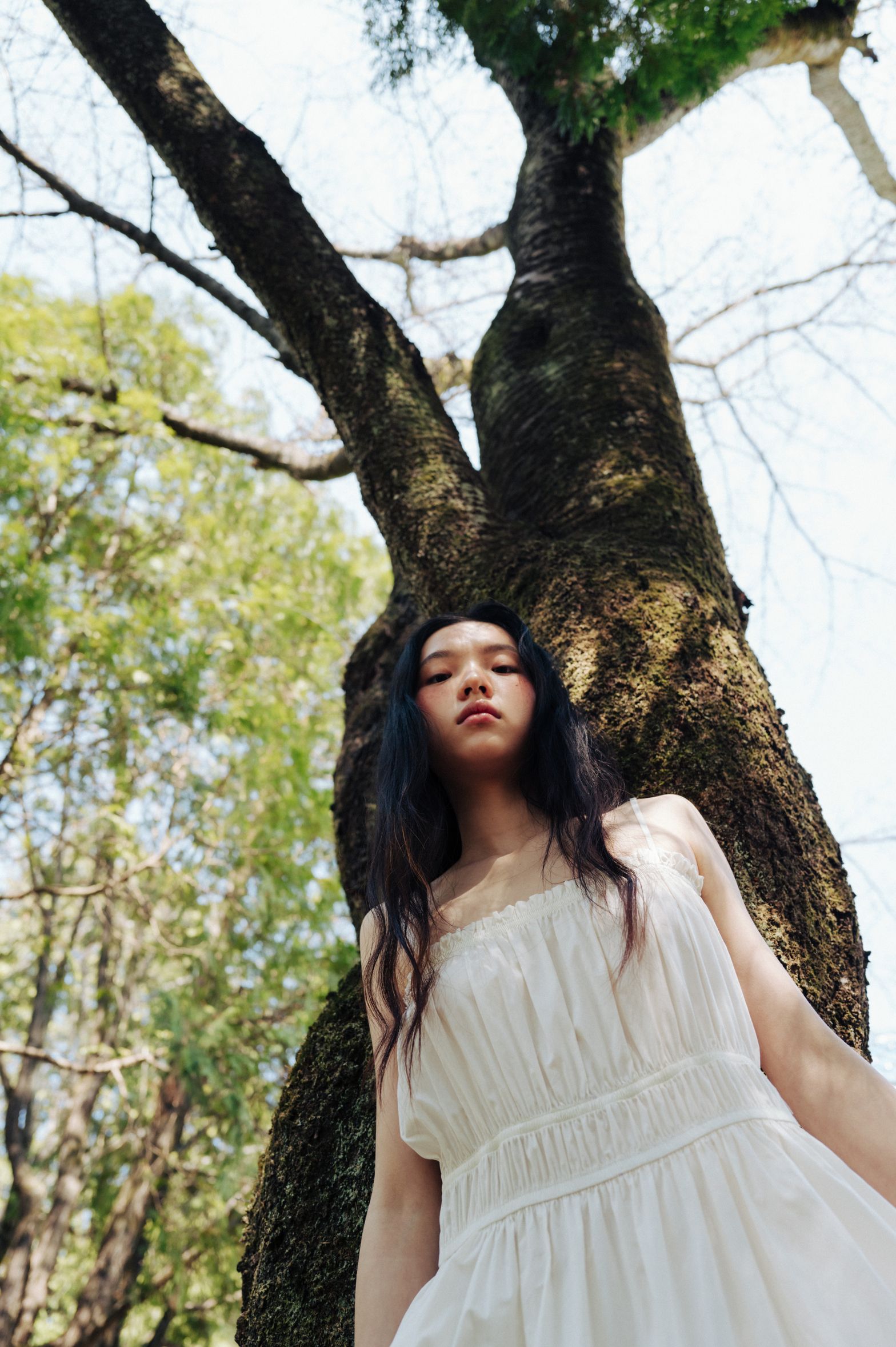 【韓国ブランド】MONOHA：Lightweight cotton tiered maxidress Linen-blend Square Neck Sleeveless Smocked Tiered Maxi Dress