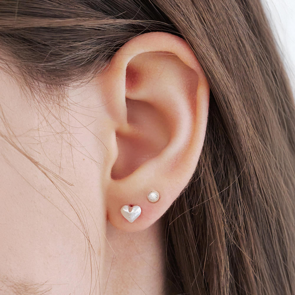 ■ENGBROX■ silver925 sandy heart ball earring set EBEA25017 silver925] sandy heart ball earring set - 감도 깊은 취향