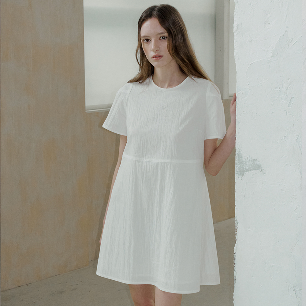 PINTUCK MINI ONEPIECE WHITE - 감도 깊은 취향 셀렉트샵 29CM