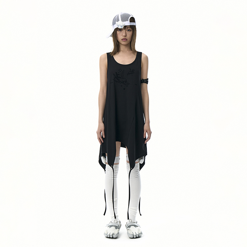 [OJOS] OJOS x NOITOW SHU Asymmetric Mini Dress /追跡付 OJOS x NOITOW SHU Asymmetric Mini Dress / Black - 감도 깊은