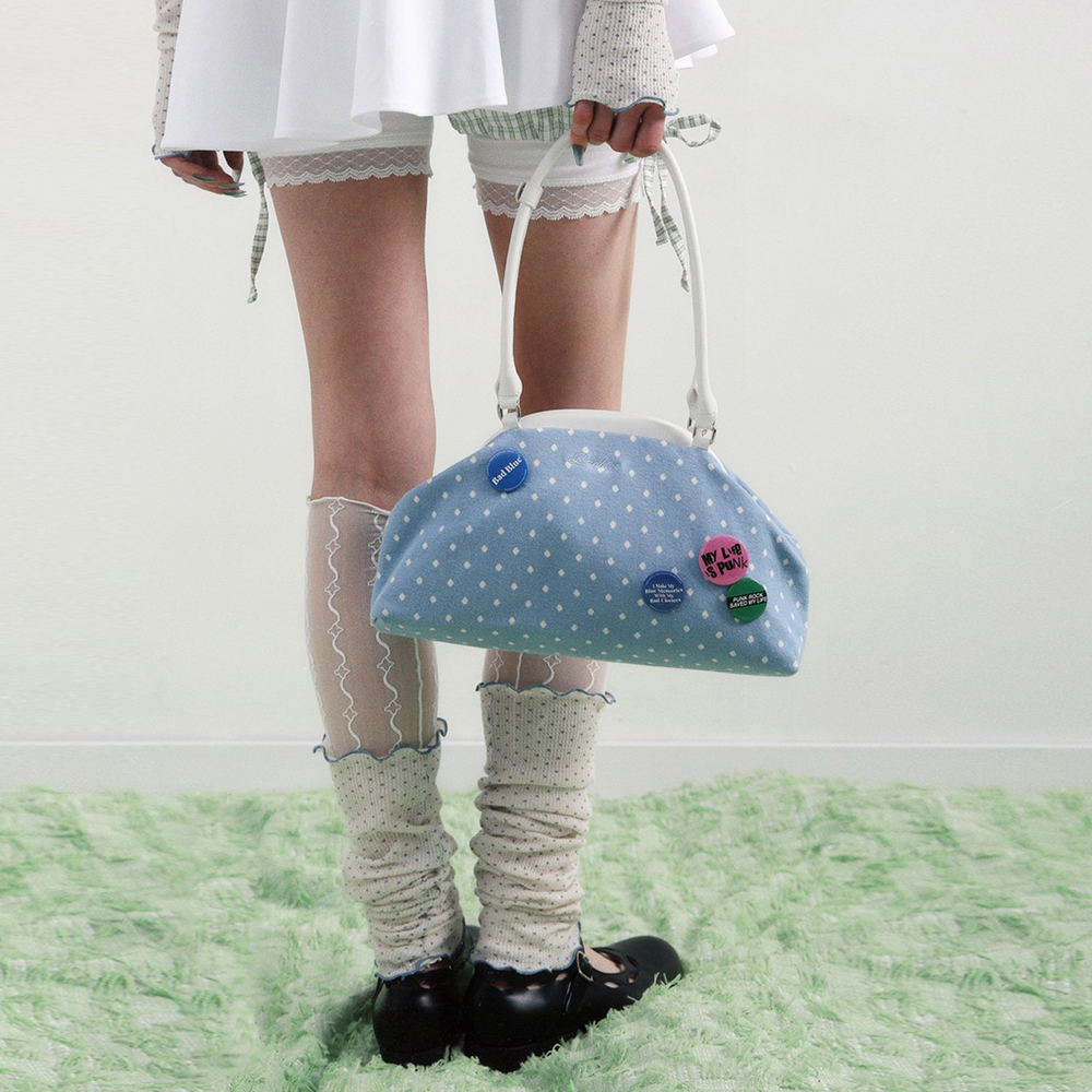 BAD BLUE ♥ Dot Cozy Dumpling Bag /追跡付 BAD BLUE ♥ Dot Cozy Dumpling Bag /追跡付 Dot Cozy Dumpling