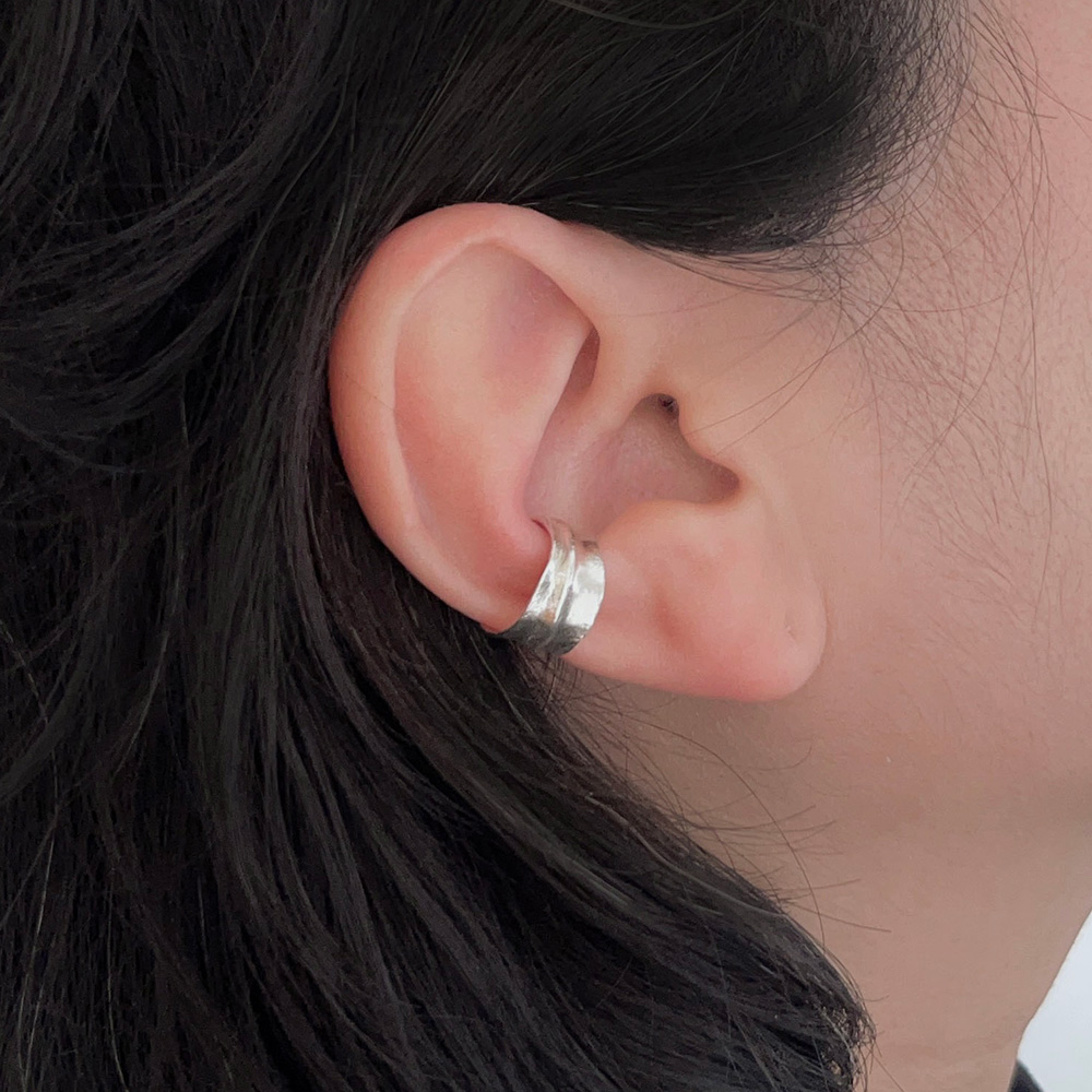【typeservice】Mungteong X TSW Silver Ear Cuff Mungteong X TSW Silver Ear Cuff [Silver] - 감도 깊은 취향