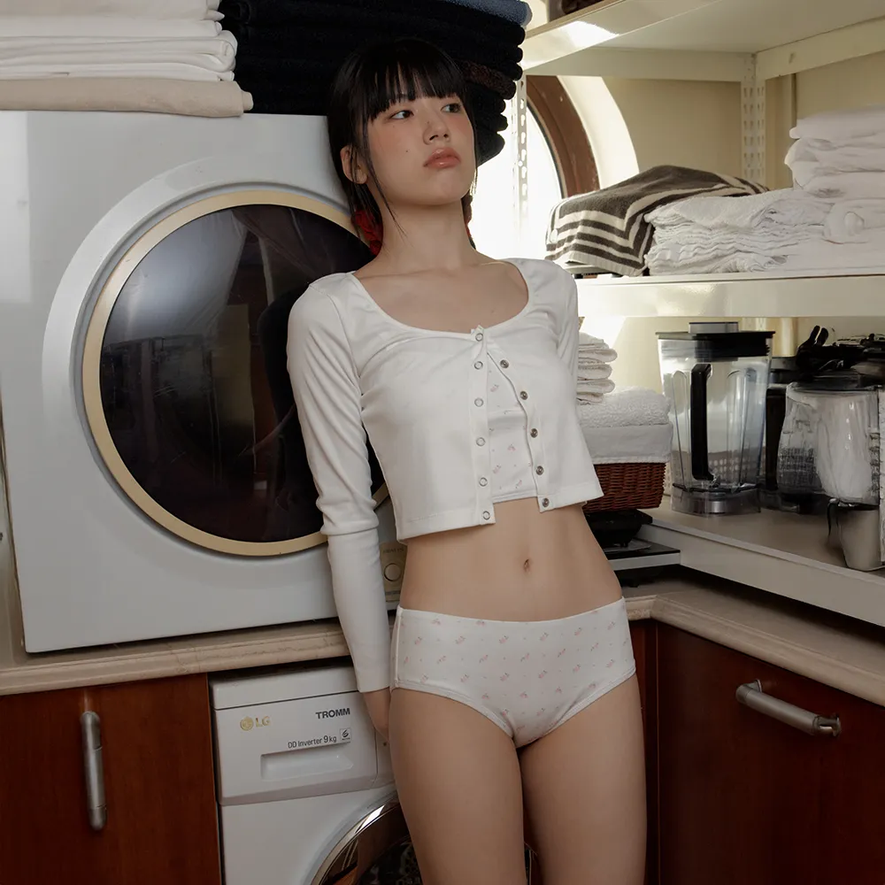 [29CM 단독] FLORAL FRILL 3-PIECE SWIM CARDIGAN SET_IVORY