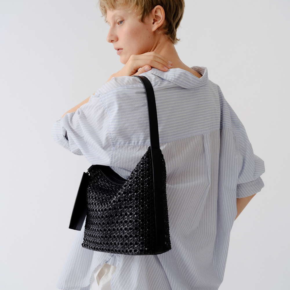 【ROHSEOUL】Mini Pulpy hobo bag Mesh ROH SEOUL STORE - Mini Pulpy hobo bag Mesh Black - ROH SEOUL
