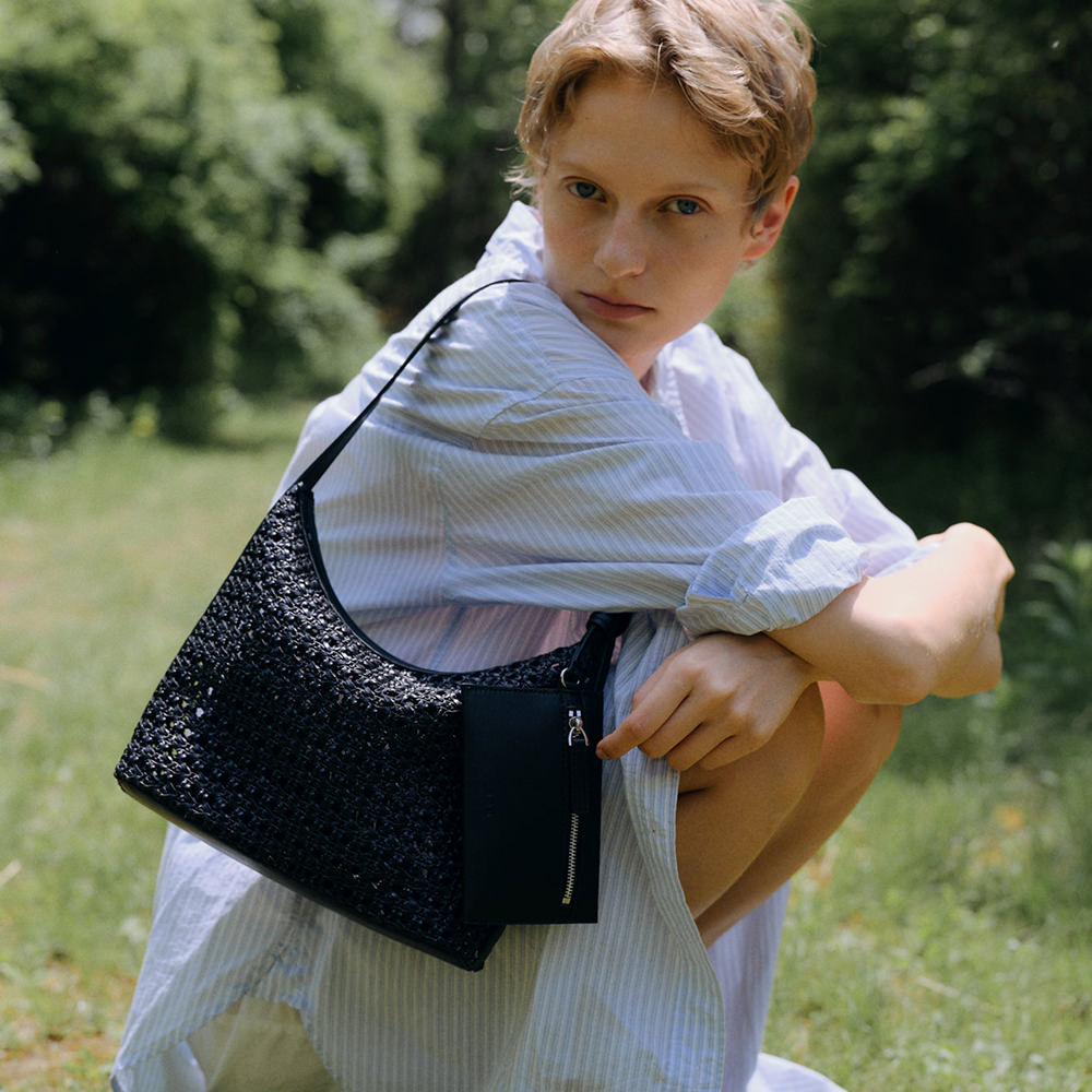 Mini Pulpy hobo bag Mesh Black - 감도 깊은 취향 셀렉트샵 29CM