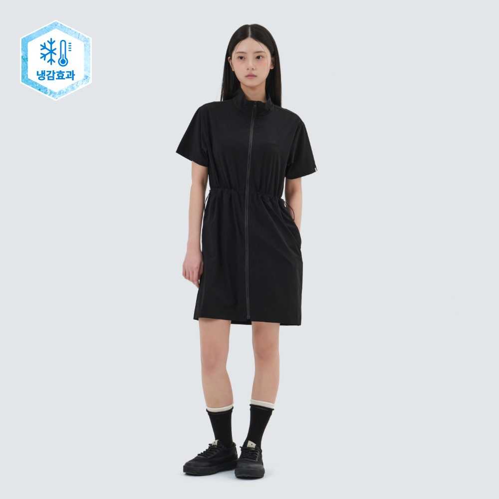 [Clove]★24SS★韓国大人気 ★Half Zip-Up Dress 24SS clove] Half Zip-Up Dress (Black) - 감도 깊은 취향