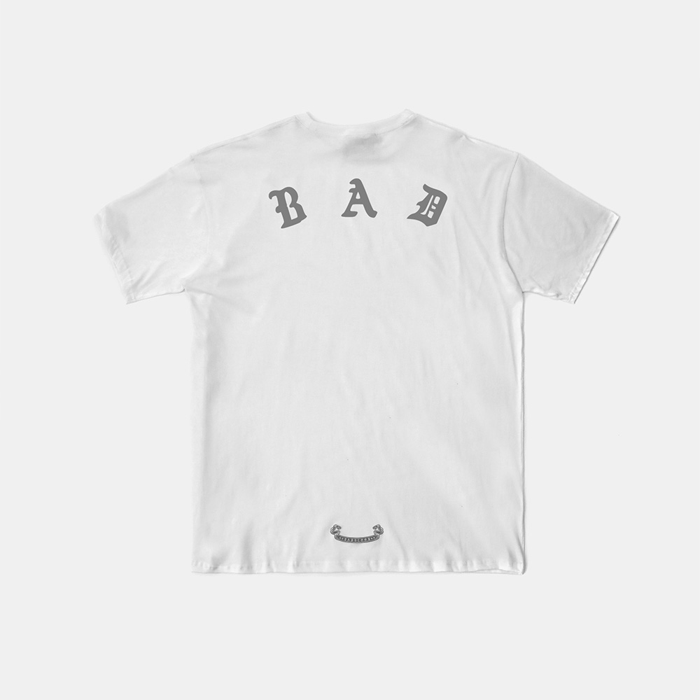 ◆BADBLOOD◆ BAD Mini Logo T-Shirt White w-tee25-087 w-tee25-087 BAD 미니 로고 티셔츠 - 화이트 - 감도 깊은 취향
