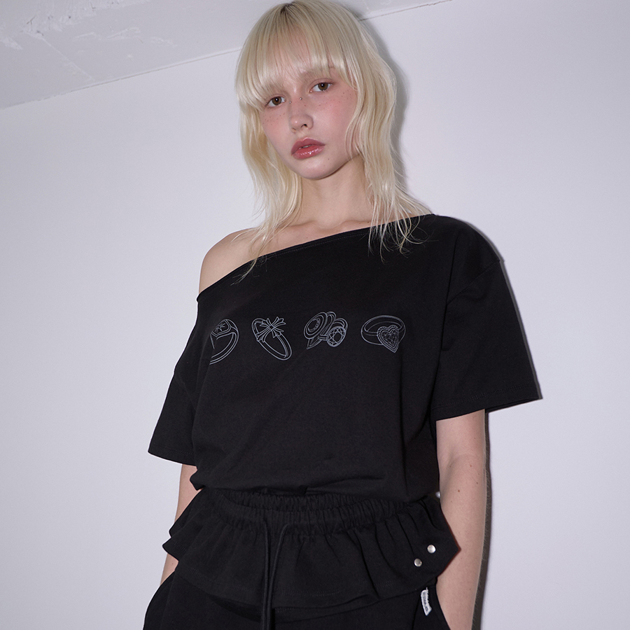 ASYMMETRIC ONE SHOULDER T-SHIRT (BROWN) - 감도 깊은 취향