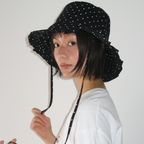DOT FRILL BUCKET HAT BLACK
