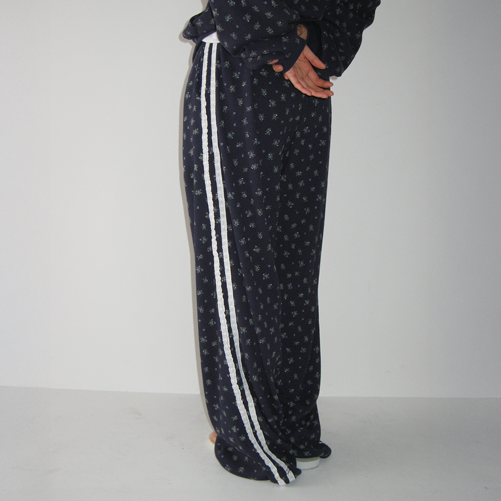 COTTON EYELET SCALLOP PENDANT DROP BANDING PANTS WHITE