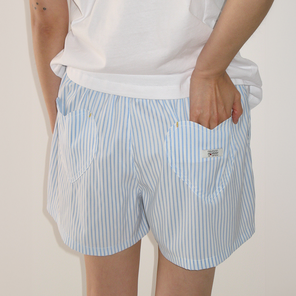RONRON ♥ SIDE FLORAL TRACK SHORT PANTS /追跡付 SIDE FLORAL TRACK SHORT PANTS SOFT PINK - RONRON 론론