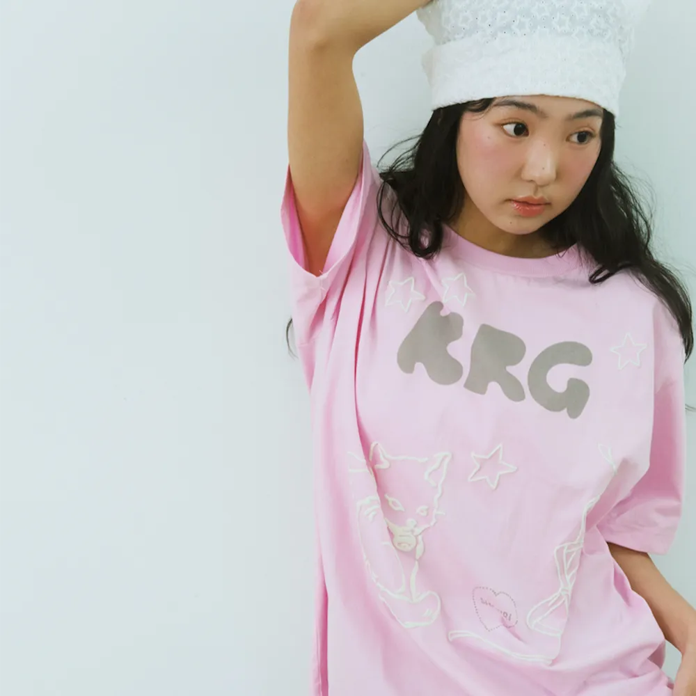 ★SHAKIRI★KIRIGIRL BOXY T-SHIRT (PINK)★正規品/韓国送料込 SHAKIRI Kirigirl Boxy T-Shirt - Pink | International Store