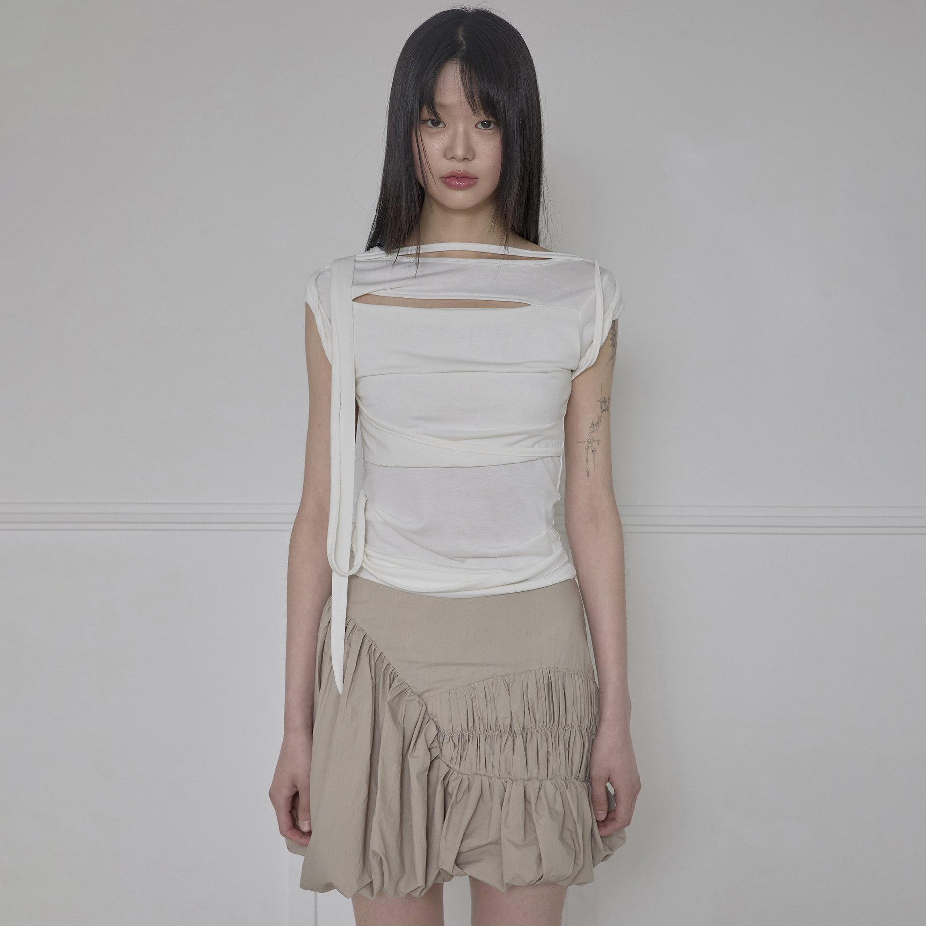 【完売】GLOWNY Tampa Shirring Skirt (SAND) TAMPA SHIRRING SKIRT(SAND) - 감도 깊은 취향 셀렉트샵 29CM