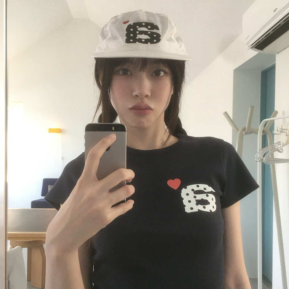 トップス aeae USA BANNER HENLY NECK TEE WHITE MUSINSA公式 | AEAE USA BANNER HENLY NECK TEE [WHITE]