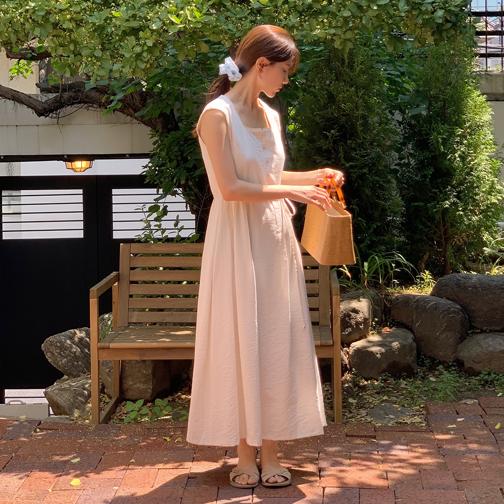 ★ADAUL★ Jelli shirring choker long dress white ADAUL] Jelli shirring choker long dress - white