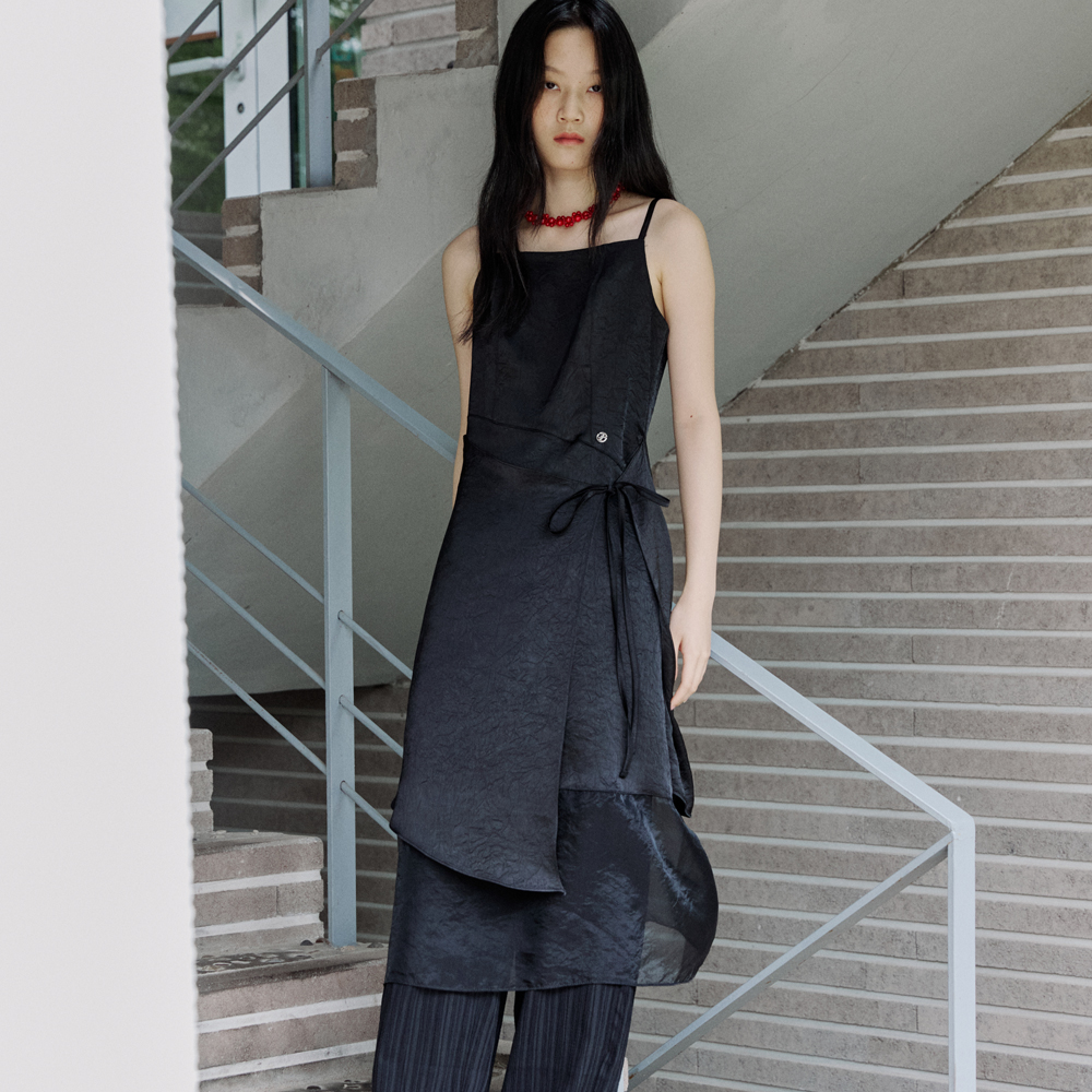 Innocent tie dress / Black - 감도 깊은 취향 셀렉트샵 29CM