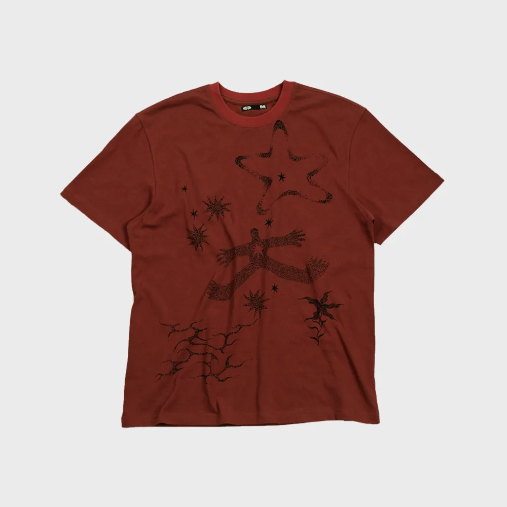 無料配送 ◆ [Sculptor X Fantasia] ◆ Three Chapter Tee Sculptor X Fantasia] Three Chapter Tee Brown - 감도 깊은