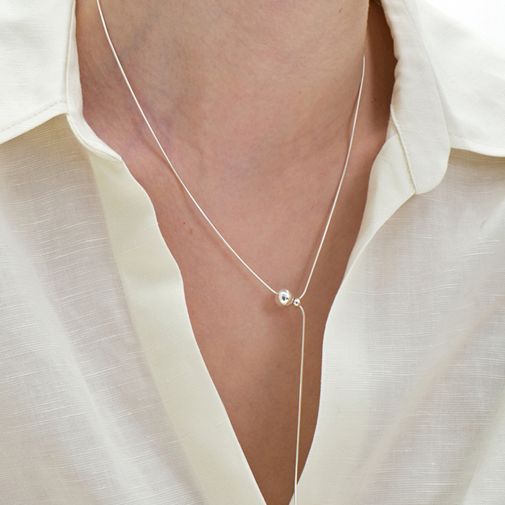 ネックレス・ペンダント Mardi x ME Bloom Daisy Drop Knot Necklace (Pink) Mardi x ME Bloom Daisy Drop Knot Necklace - MONDAY EDITION