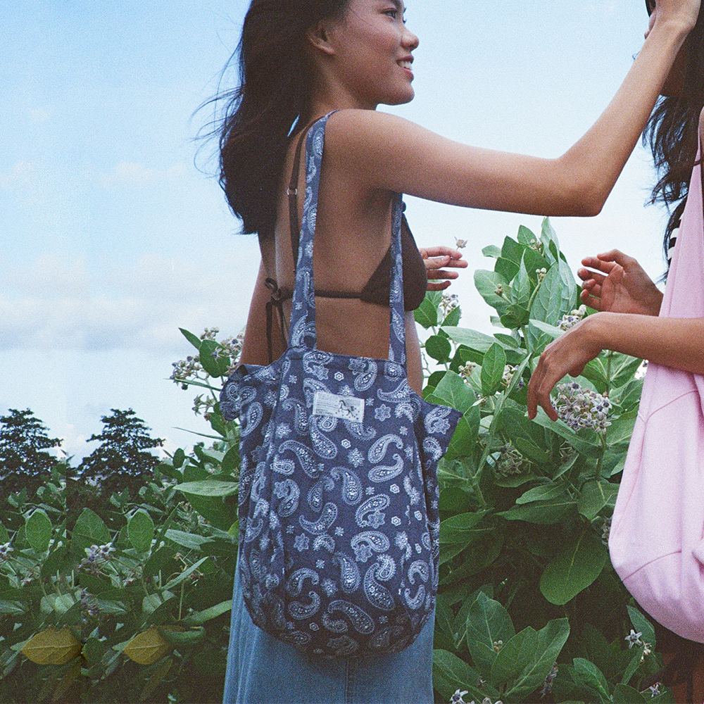 【sienne】韓国人気/薔薇バッグ ★Gypsy Rose Big Bag★ 2 COLOR Gypsy Rose Big Bag (Cream) - 시엔느