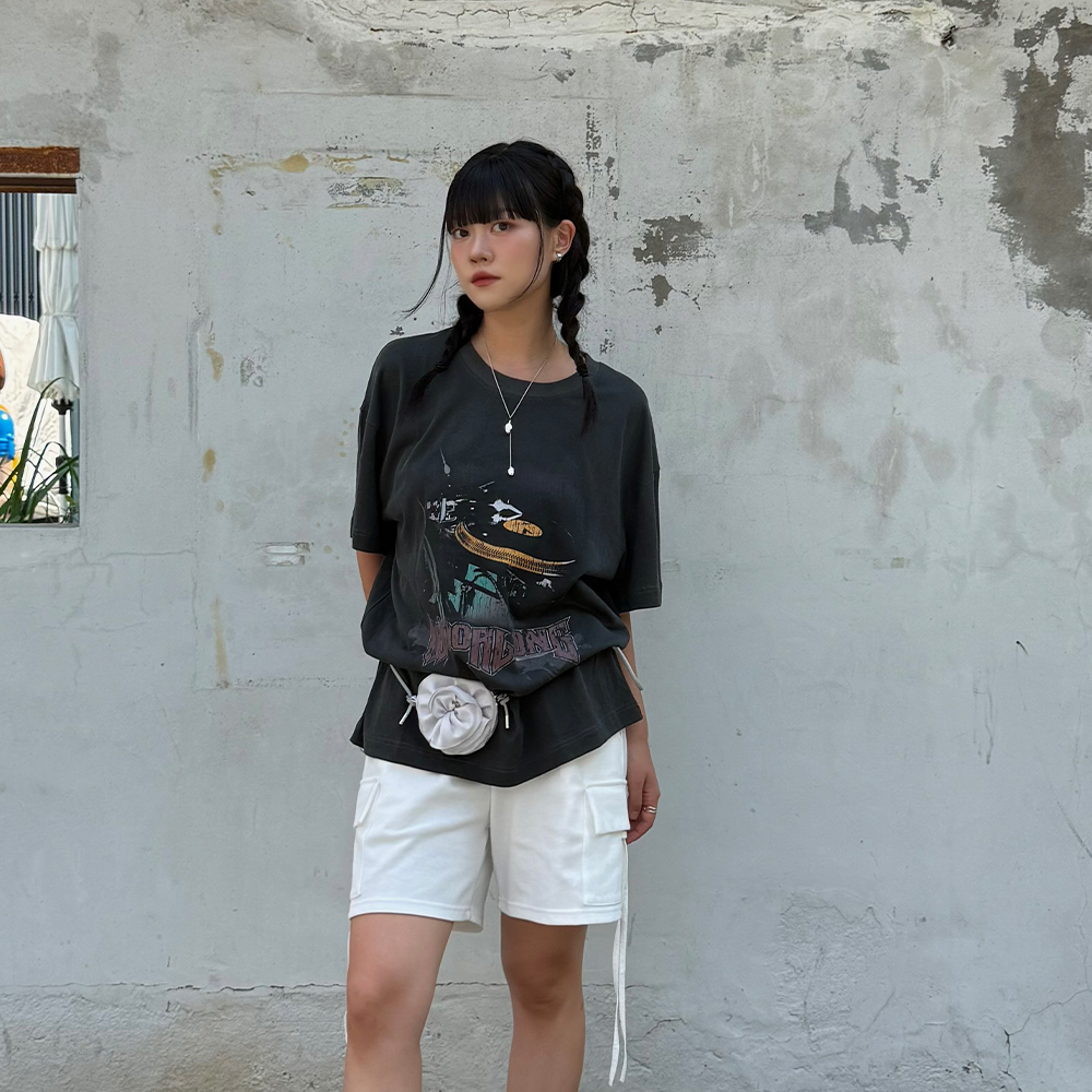 ☆送料・関税込☆WOOALONG★Sand washing graphic T-shirts★ ☆韓国の人気☆【WOOALONG】☆Sand washing graphic T-shirt.s