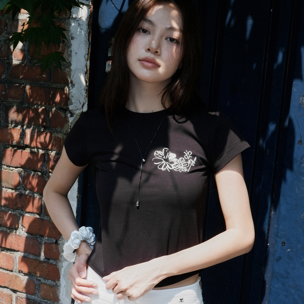 SILVER JELLY LETTERING CROP T-SHIRTS BK - 감도 깊은 취향