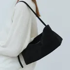 미누 스웨이드 숄더백 Minu Suede Shoulder Bag_Black
