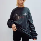 INSANE PIGMENT GRAPHIC LONG SLV_CHARCOAL