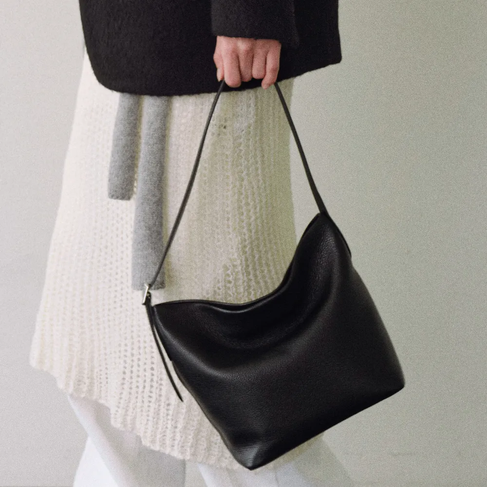 [1차 리오더] Buckle shoulder bag - 감도 깊은 취향 셀렉트샵 29CM