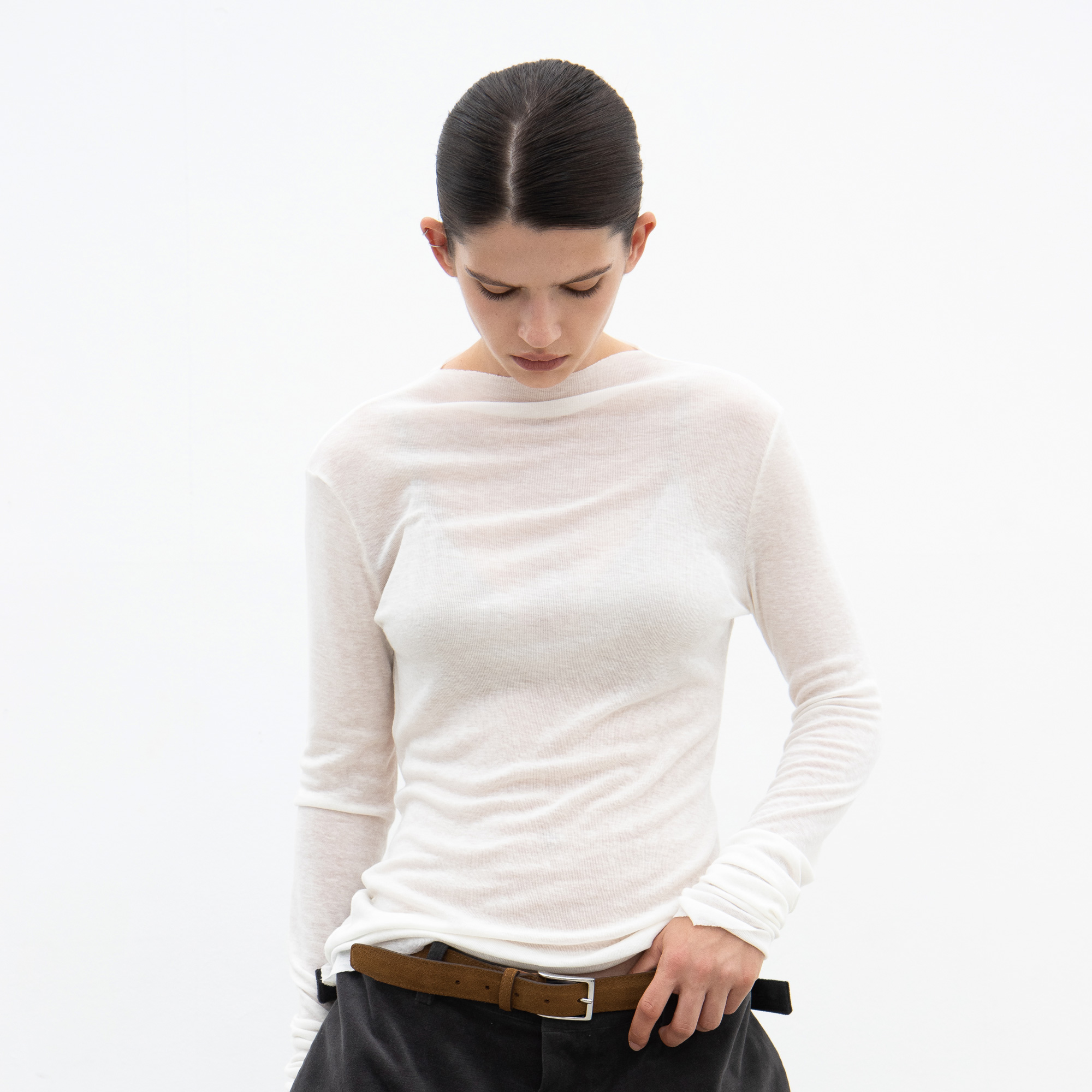 Origami Turtle Neck Tee Beige - 감도 깊은 취향 셀렉트샵 29CM