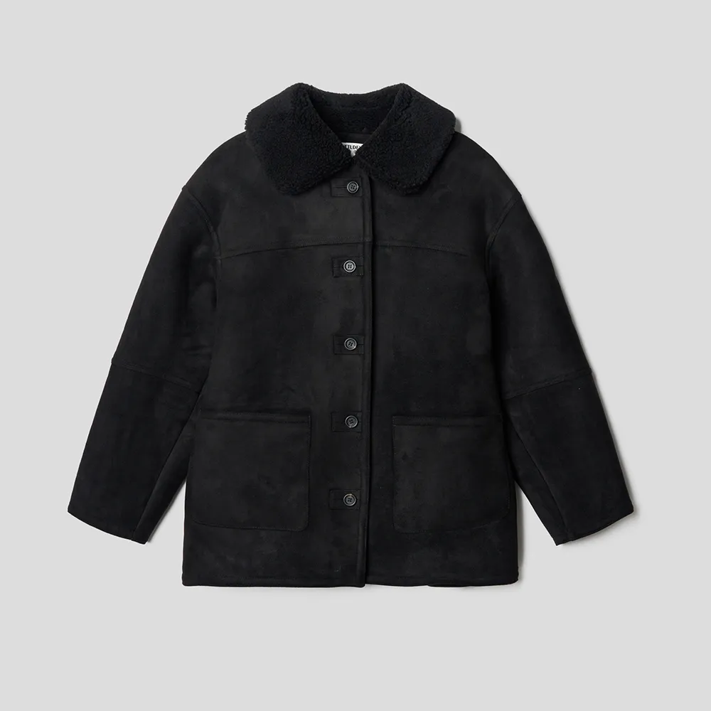 TEDDY COLLAR BUTTON MUSTANG_BLACK