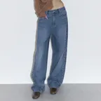 STUDDED WASHED JEANS (BLUE)