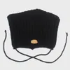 BLACK/CAT KNIT STRING