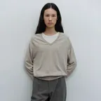 w. Peachskin V-neck Pullover (Oatmeal)