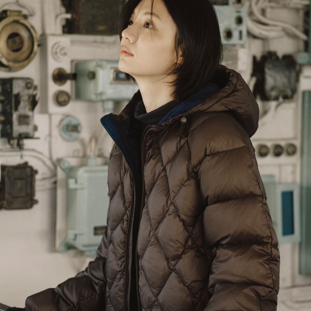 DIAMOND QUILTED DUCK DOWN, BROWN - 감도 깊은 취향 셀렉트샵 29CM