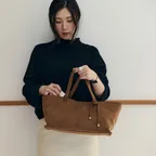 [곰송이 PICK][29EDITION]Log Tote Bag _ Suede Camel
