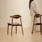 솔브 월넛 호두나무 원목 카페 인테리어 식탁 의자