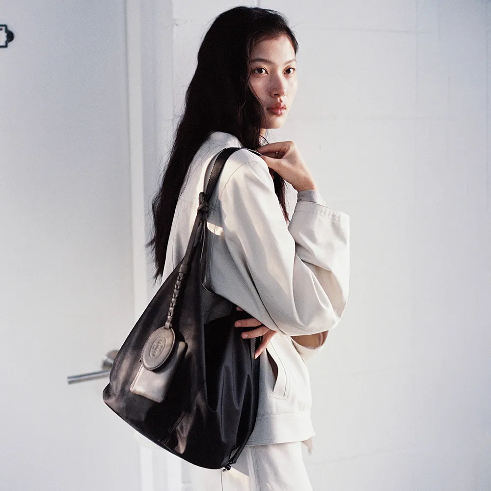 [은현 PICK] Tourer Shoulder Fabric Black F010_10