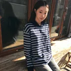 [연주 PICK] 스트라이프 오버핏 럭비 티셔츠 [NAVY]