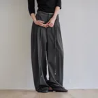 Curved Over Pintuck Slacks, CHARCOAL