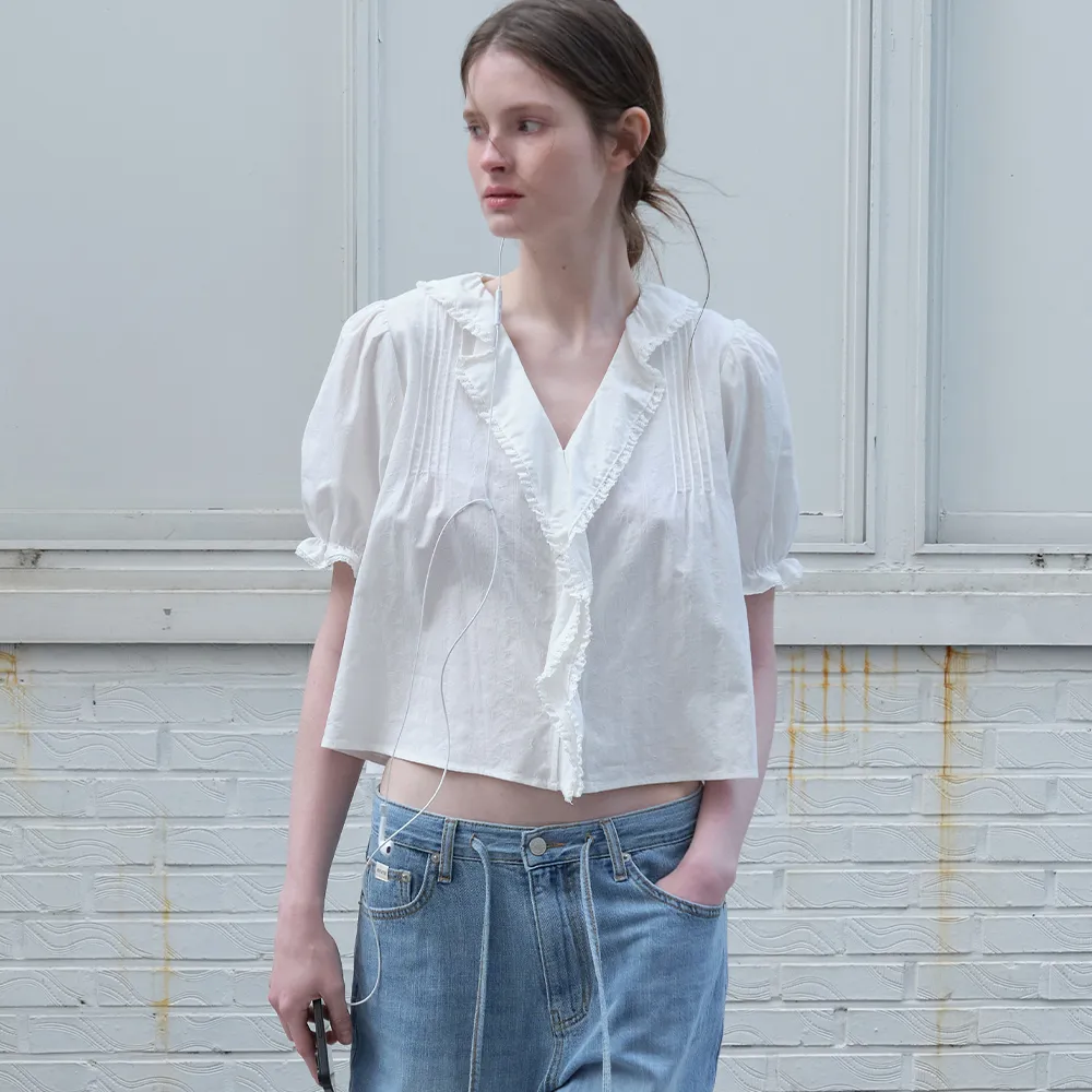 [예약배송] Ruffle shirring crop blouse [FRSP06BL04]_Ivory