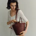 [29CM 단독]Bucket loom shoulder bag Caramel
