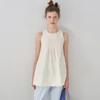 PINTUCK SLEEVELESS BLOUSE DOVE