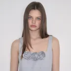 CORSAGE BROOCH (GREY)