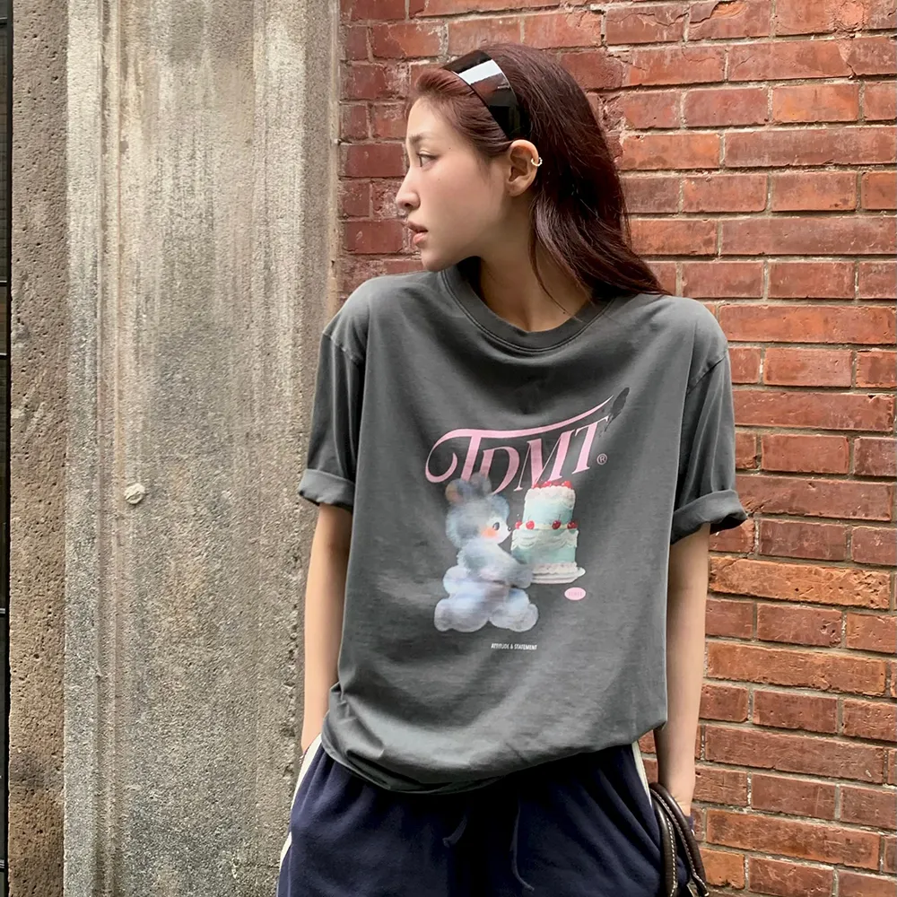 CAKE BEAR TEE (CHARCOAL)